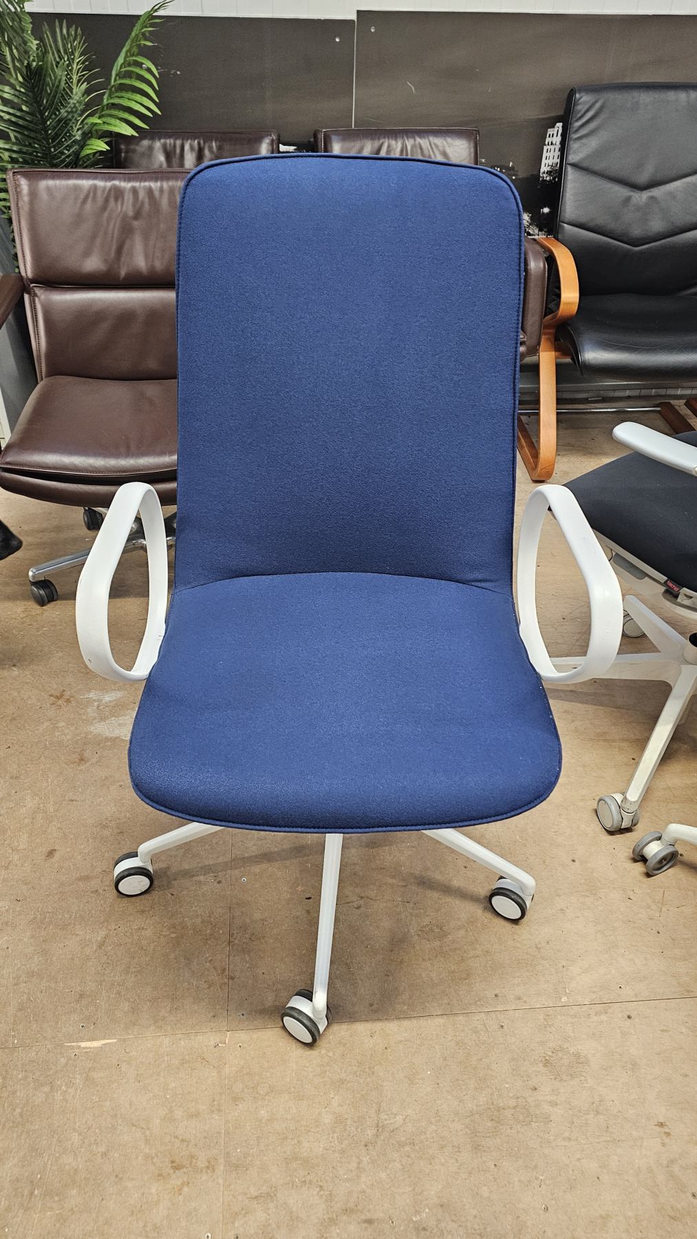 Inclass kori designer chair blue