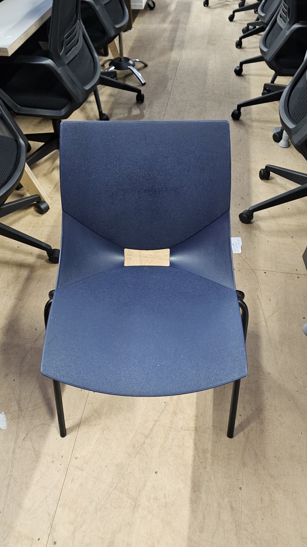 Shell angelo pinaffo deigner chair