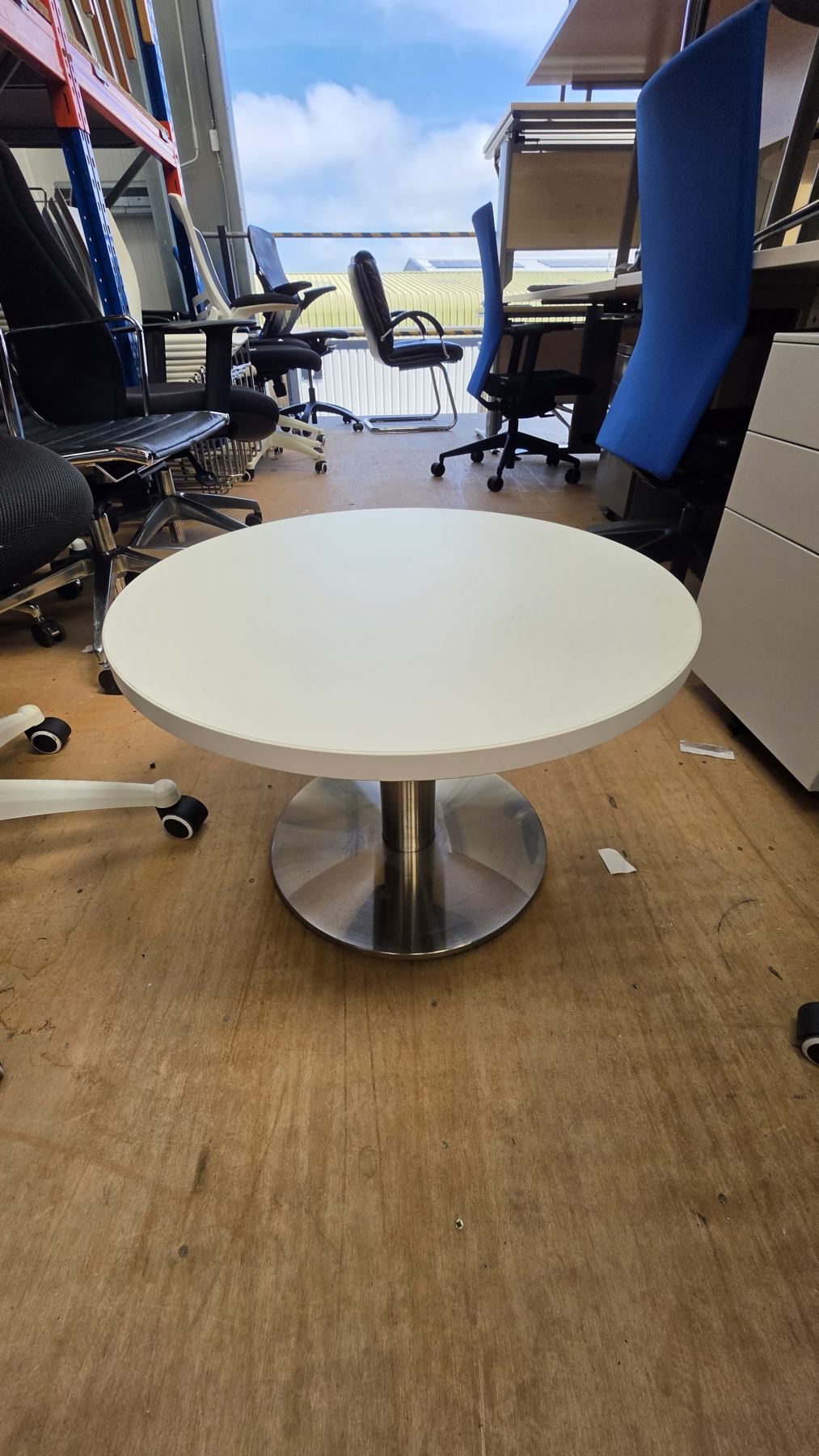 600mm white coffee table 400mm high