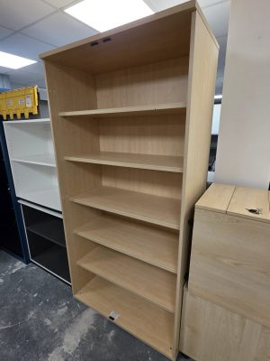 Maple bookcase 2010h x 1000w x 520d