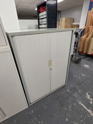 Bisley tambour 1300h x 1000w x 470d