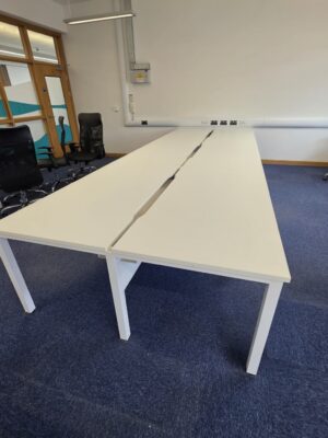 Bench desking pod of 6