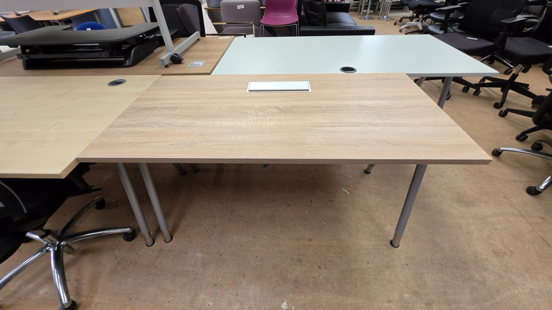 1400×700 oak desk