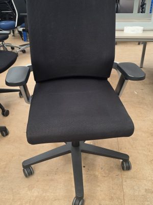 Wilkhahn 174/7 swivel chair