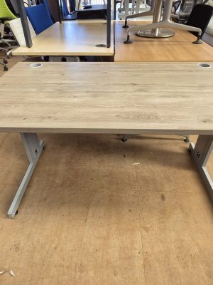 1400x800 grey oak desk