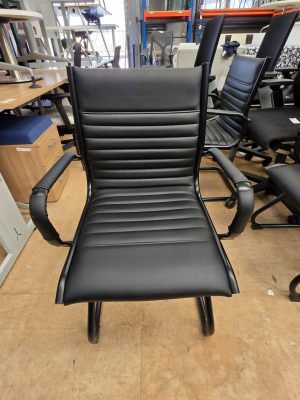 BARI CANTILEVER CHAIR bonded leather