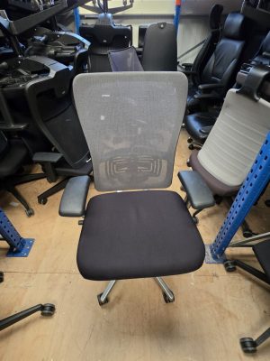 HAWORTH ZODY SWIVEL CHAIR