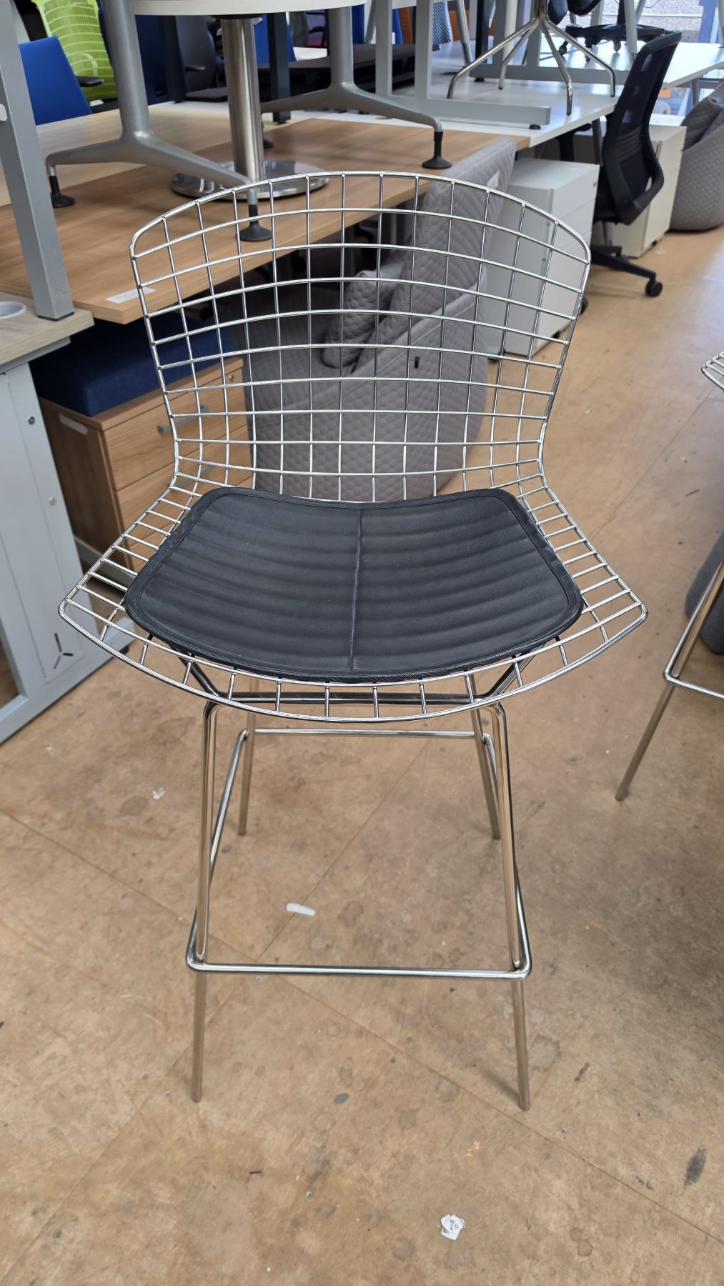 Bar stool