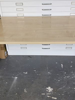 1600x800 sit/stand electric desk maple