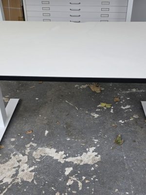 1200x800 electric sit/stand desk